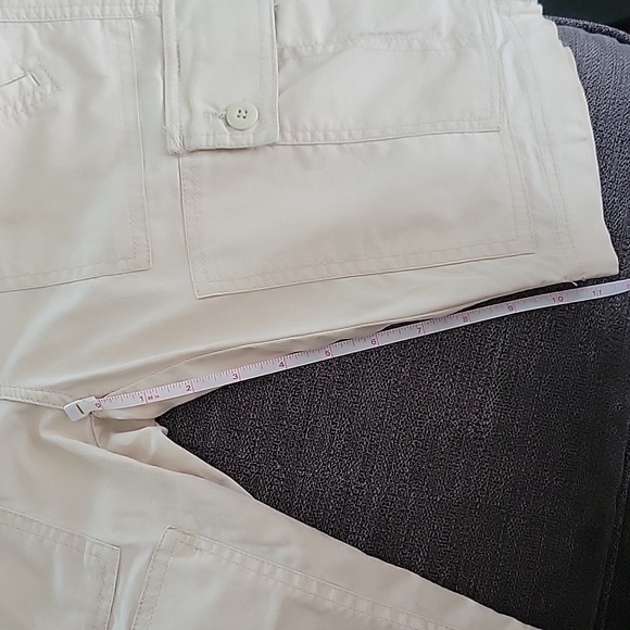 Women's Prana hiking shorts with cargo pockets - Picture 6 of 6